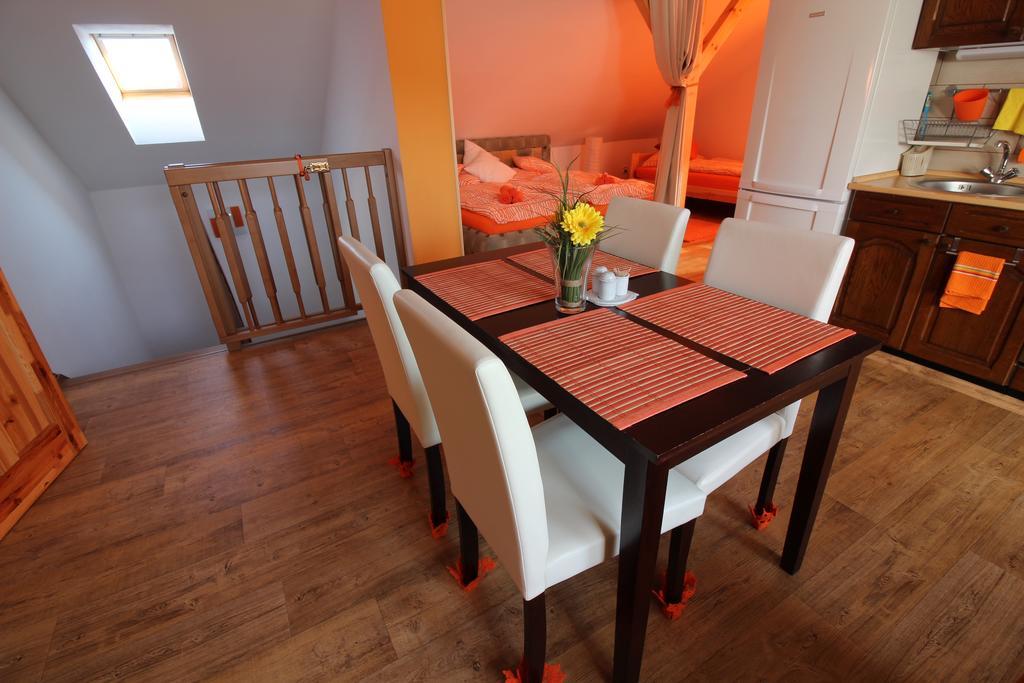 Orange Loft Apartment Kájov Exteriér fotografie
