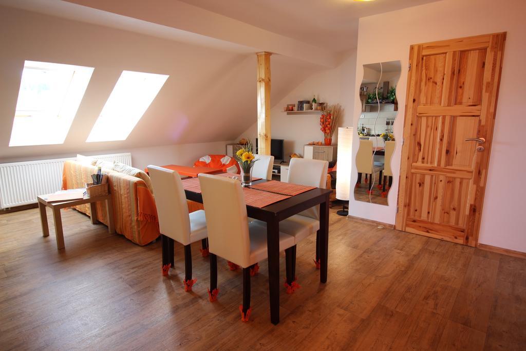 Orange Loft Apartment Kájov Exteriér fotografie