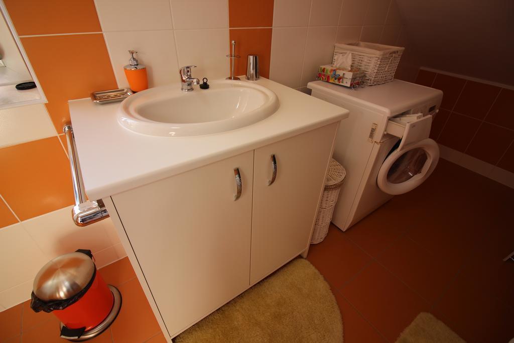 Orange Loft Apartment Kájov Exteriér fotografie